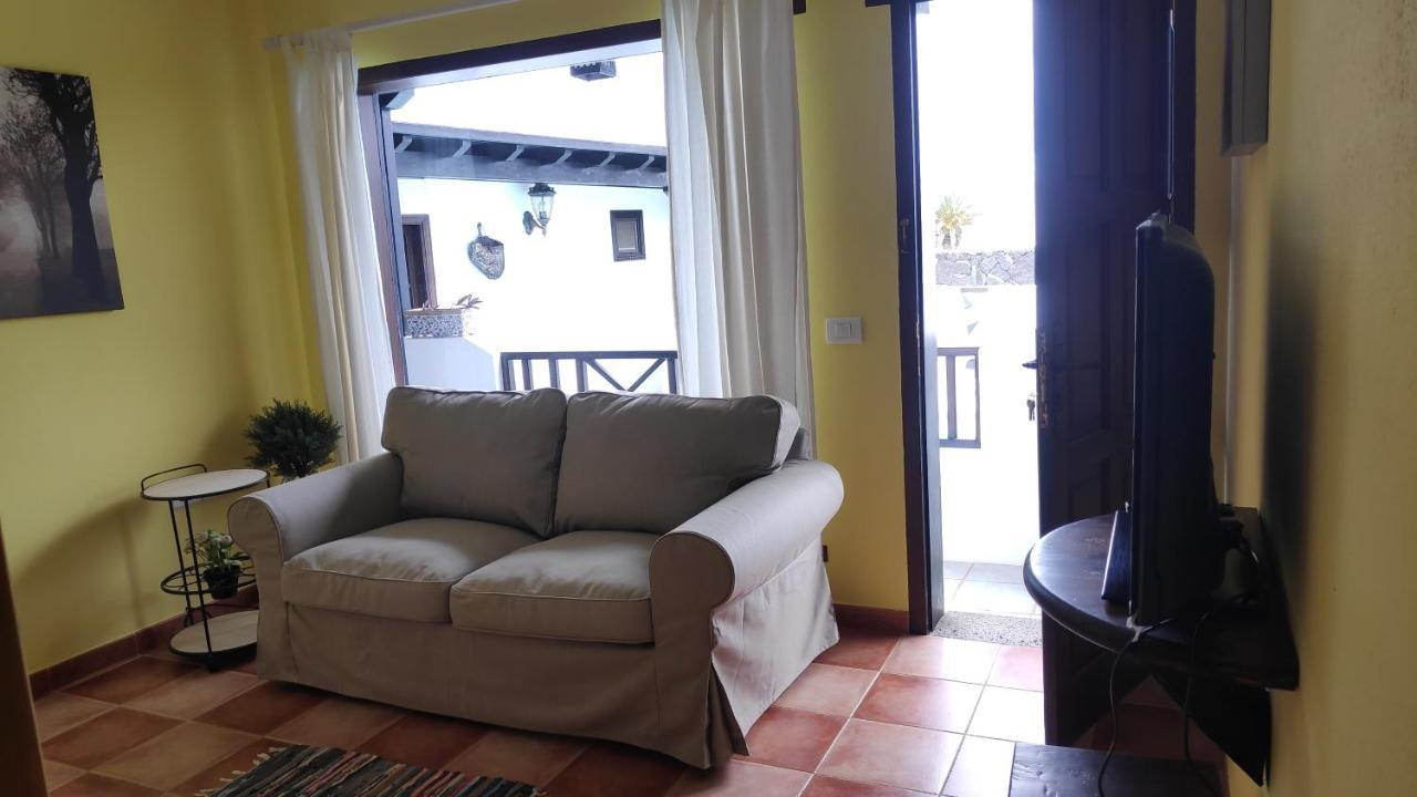 Aptos Con Piscina El Flamboyan 1 Teseguite ภายนอก รูปภาพ